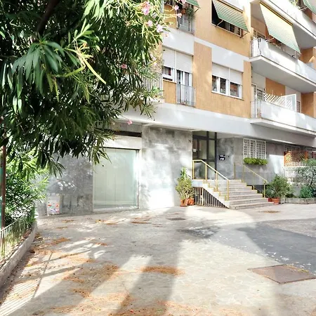 I Trionfale På 130 M². Soveværelser: 3. Private Badeværelser: 2. *