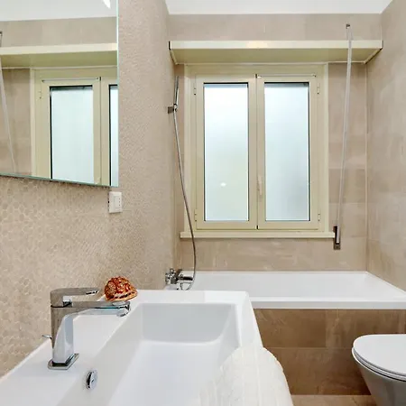 Appartamento Di 130 M² Con 3 *