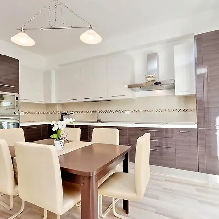 Di 130 M² Con 3 Roma